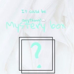 I’m selling a mystery box! It has 5 things in it! I’m excepting offers.🐬